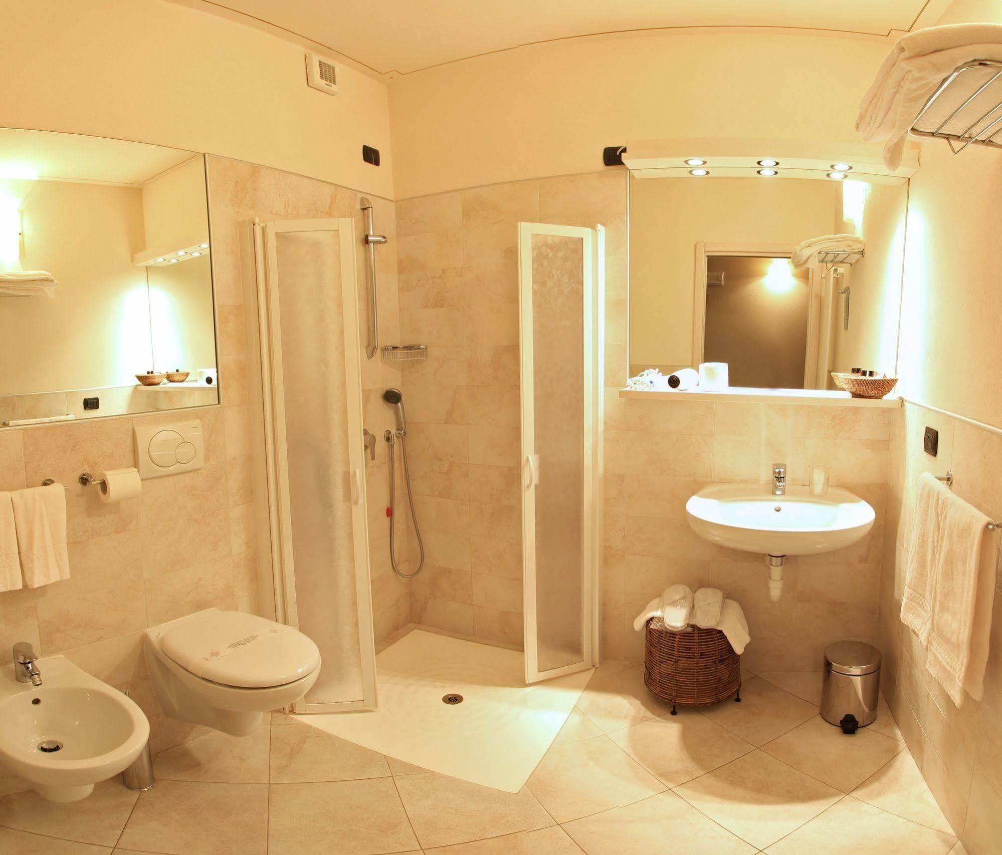 Albergo Della Ceramica Villanova Mondovì エクステリア 写真